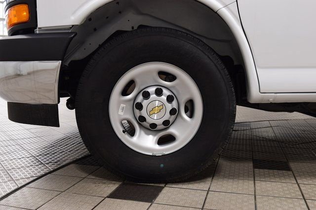 New 2025 Chevrolet Express 3500 w/ Power Convenience Package RWD image 16