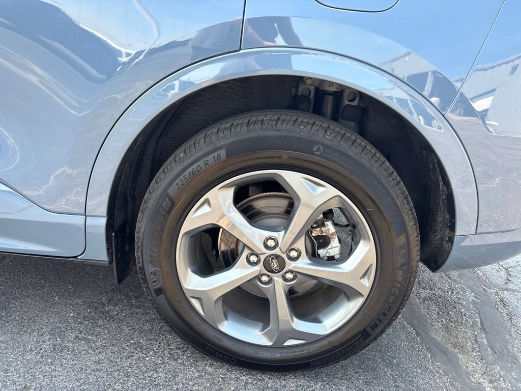 Used 2024 Ford Escape ST-Line w/ Tech Pack #1 AWD/4WD image 10