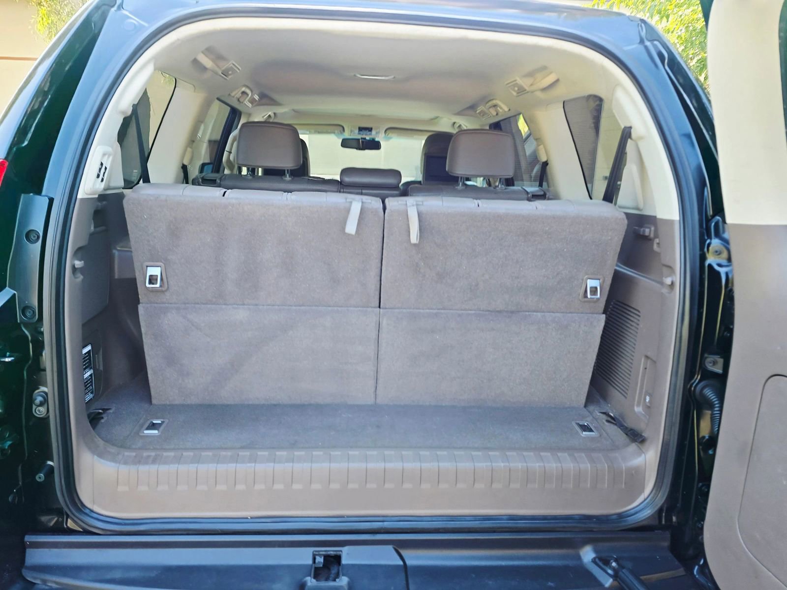 Used 2011 Lexus GX 460 Premium image 54