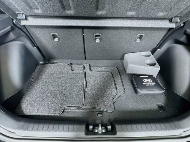 New 2026 Hyundai Venue SEL FWD image 28