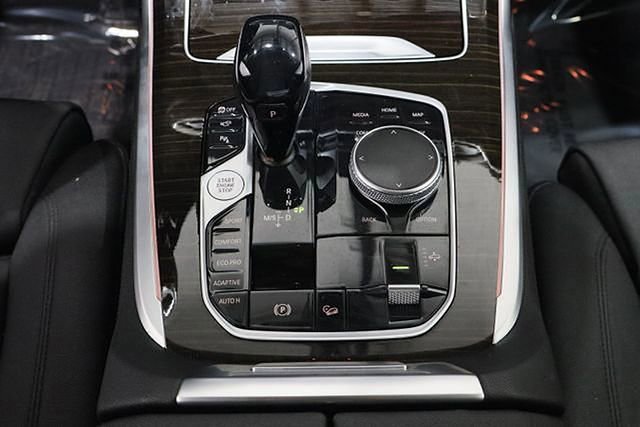 Used 2021 BMW X7 xDrive40i w/ Cold Weather Package image 44