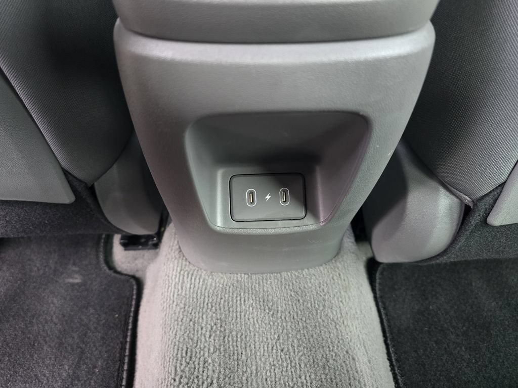 Used 2024 Hyundai Elantra SEL FWD image 25
