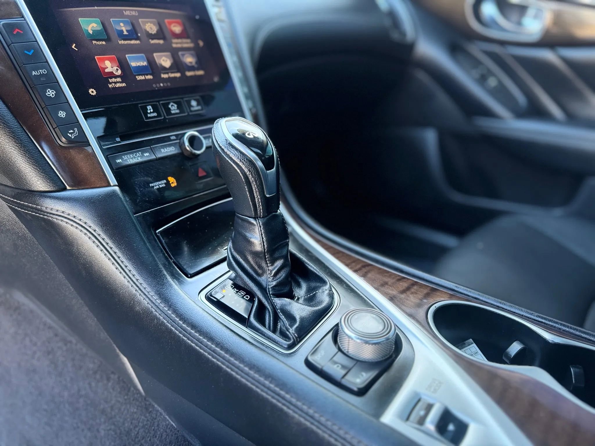 Used 2018 INFINITI Q50 Luxe AWD/4WD image 39