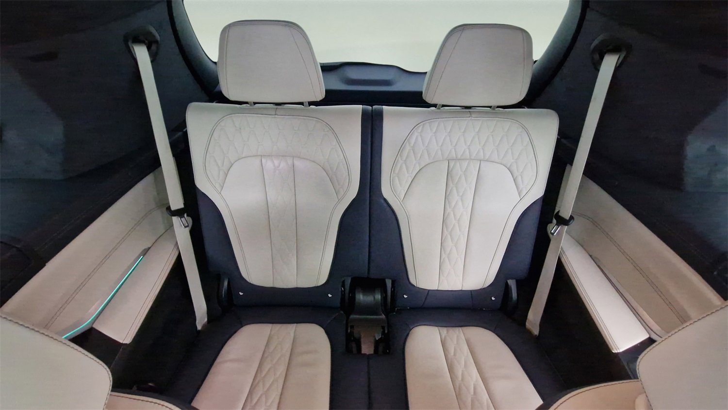 Used 2022 BMW X7 xDrive40i w/ Executive Package image 25