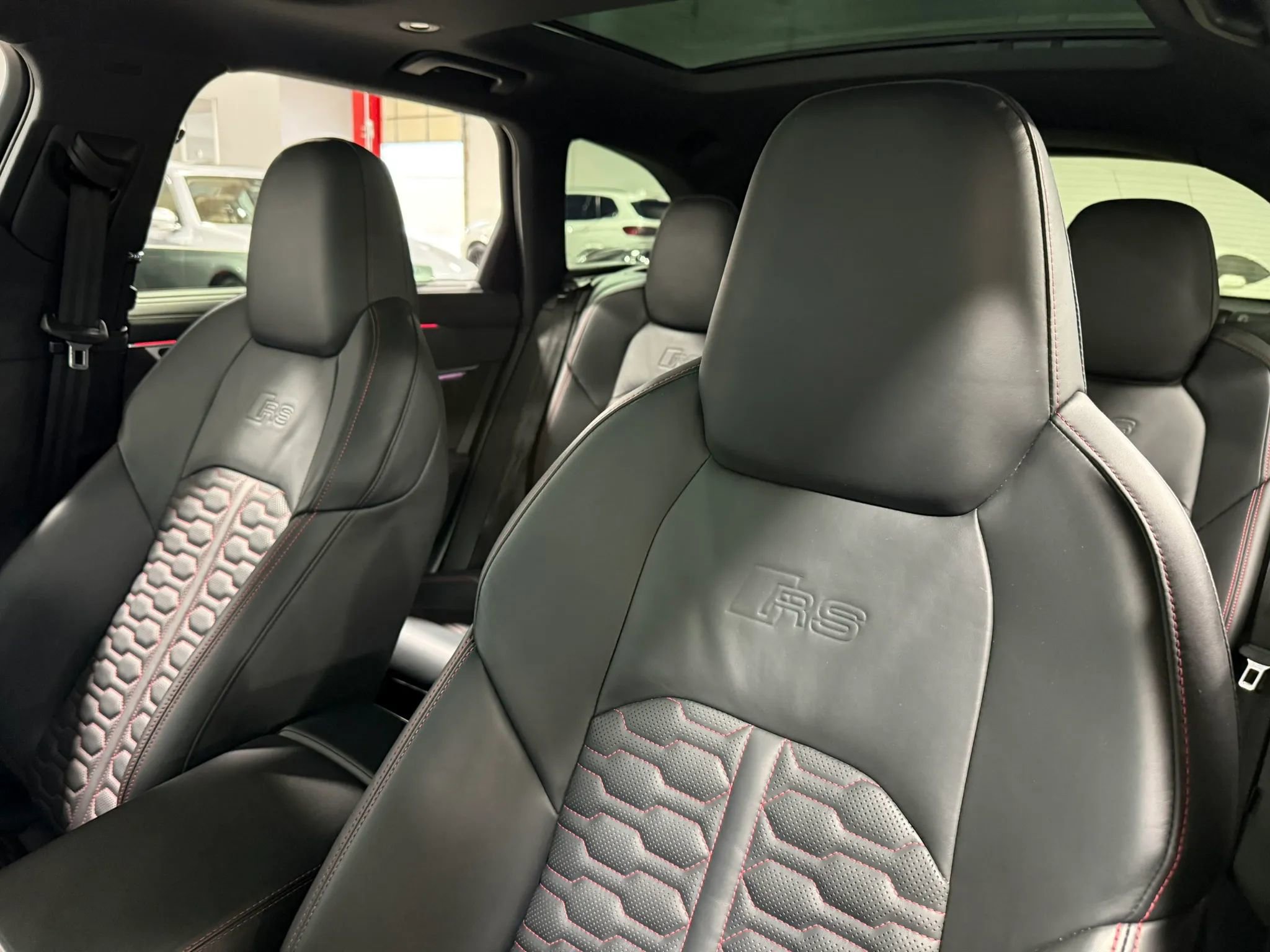 Used 2021 Audi RS 6 w/ Carbon Optic Package image 18