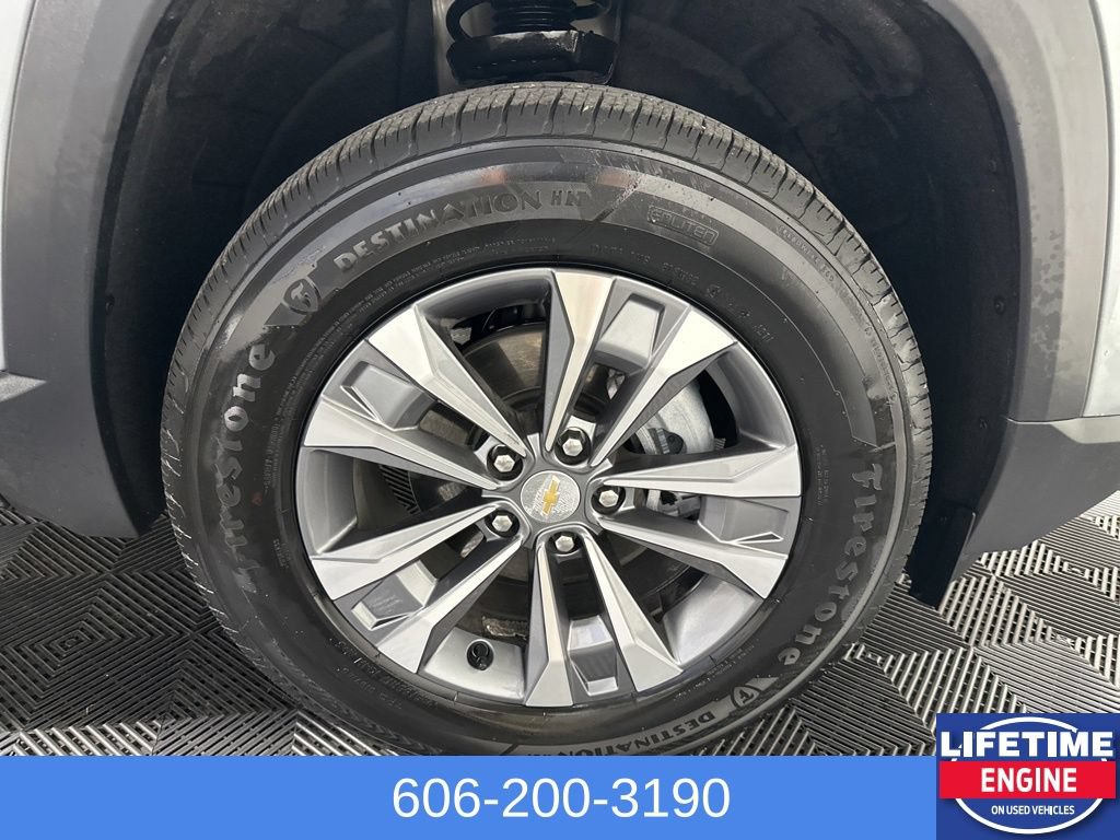 Used 2026 Chevrolet Equinox LT FWD image 12