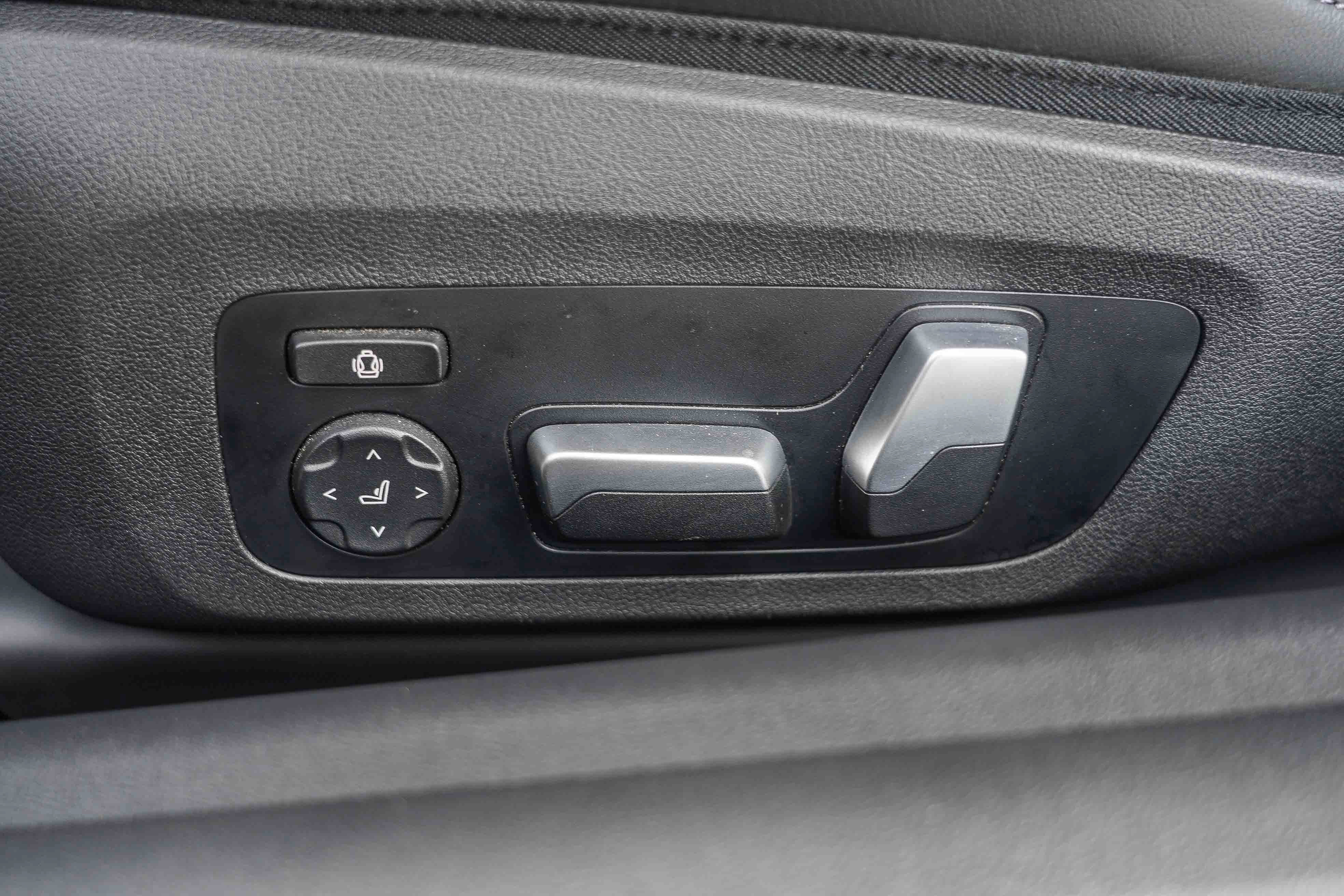 Used 2024 BMW M4 xDrive Competition w/ Executive Package image 28