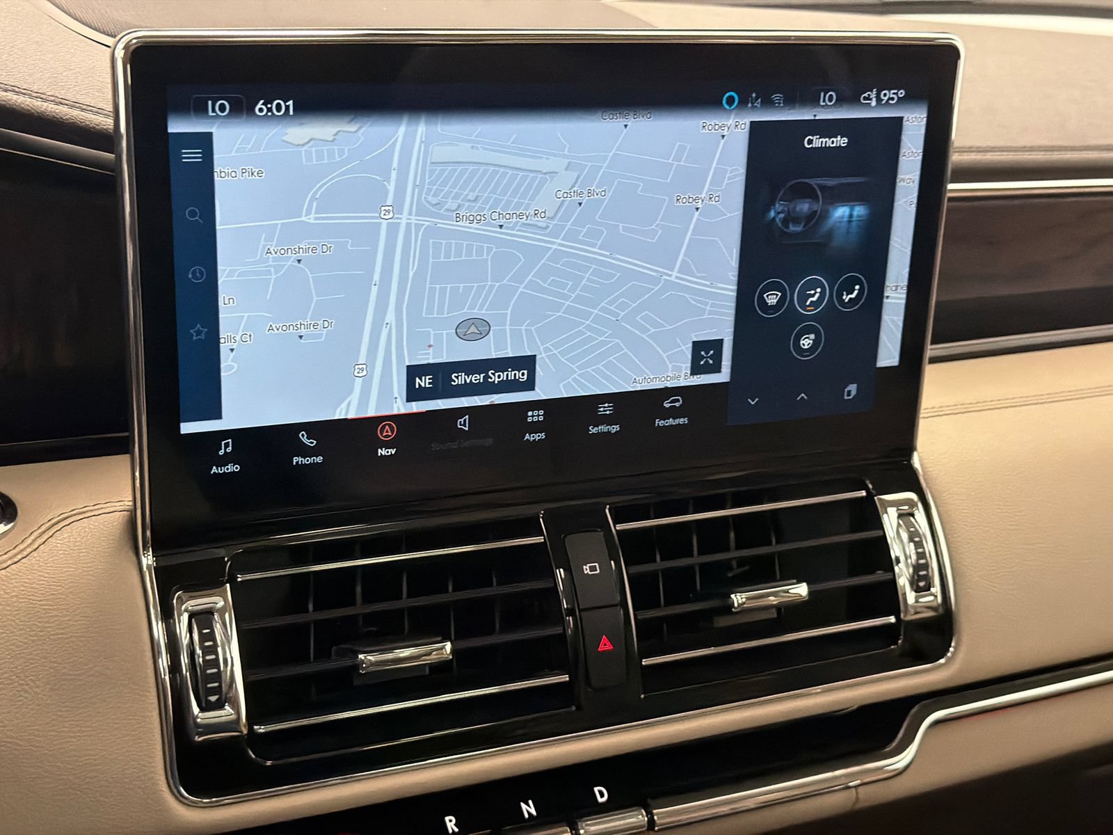 Certified 2024 Lincoln Navigator L Reserve AWD/4WD image 30