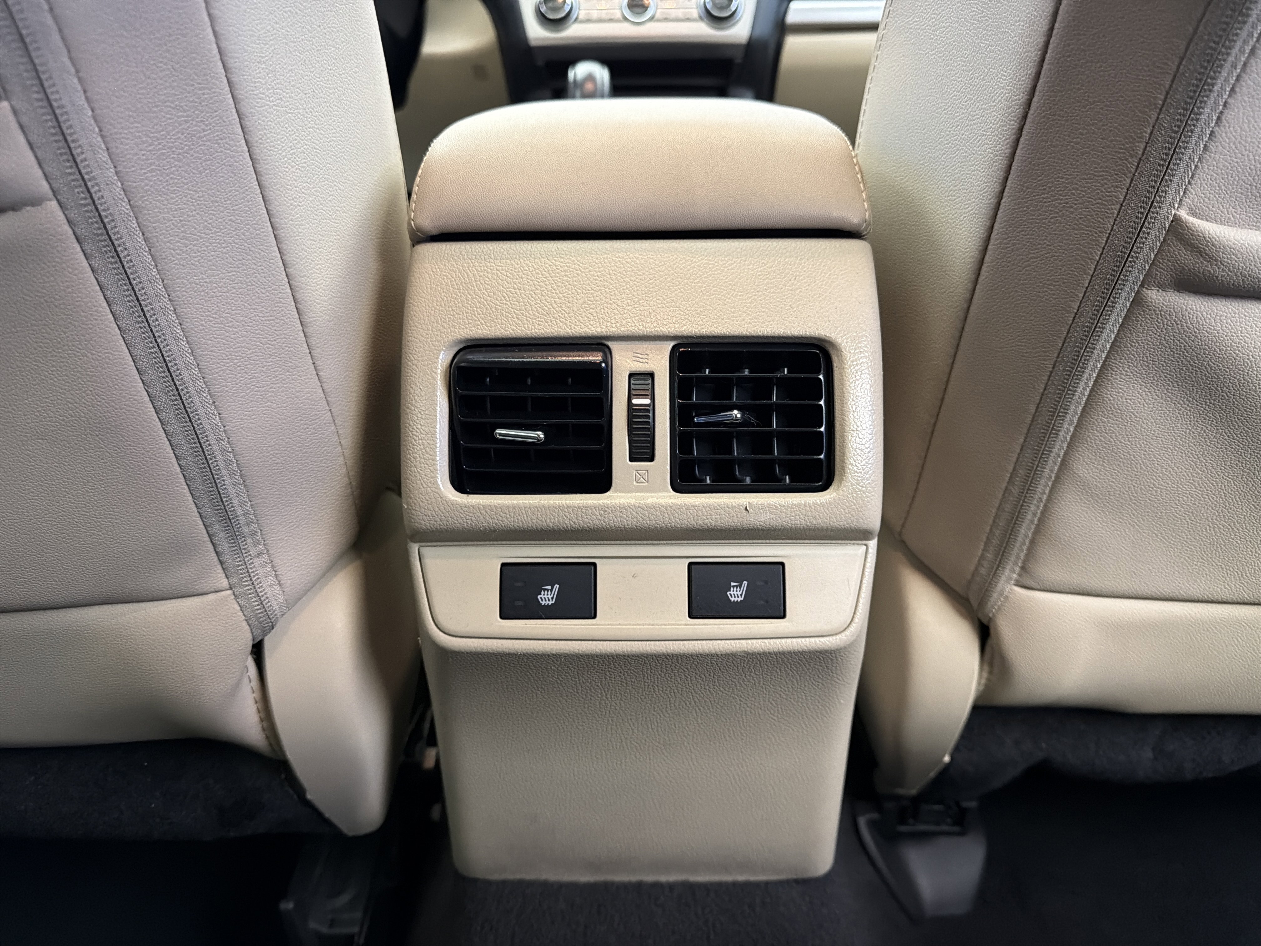 Used 2017 Subaru Outback 3.6R Limited image 28