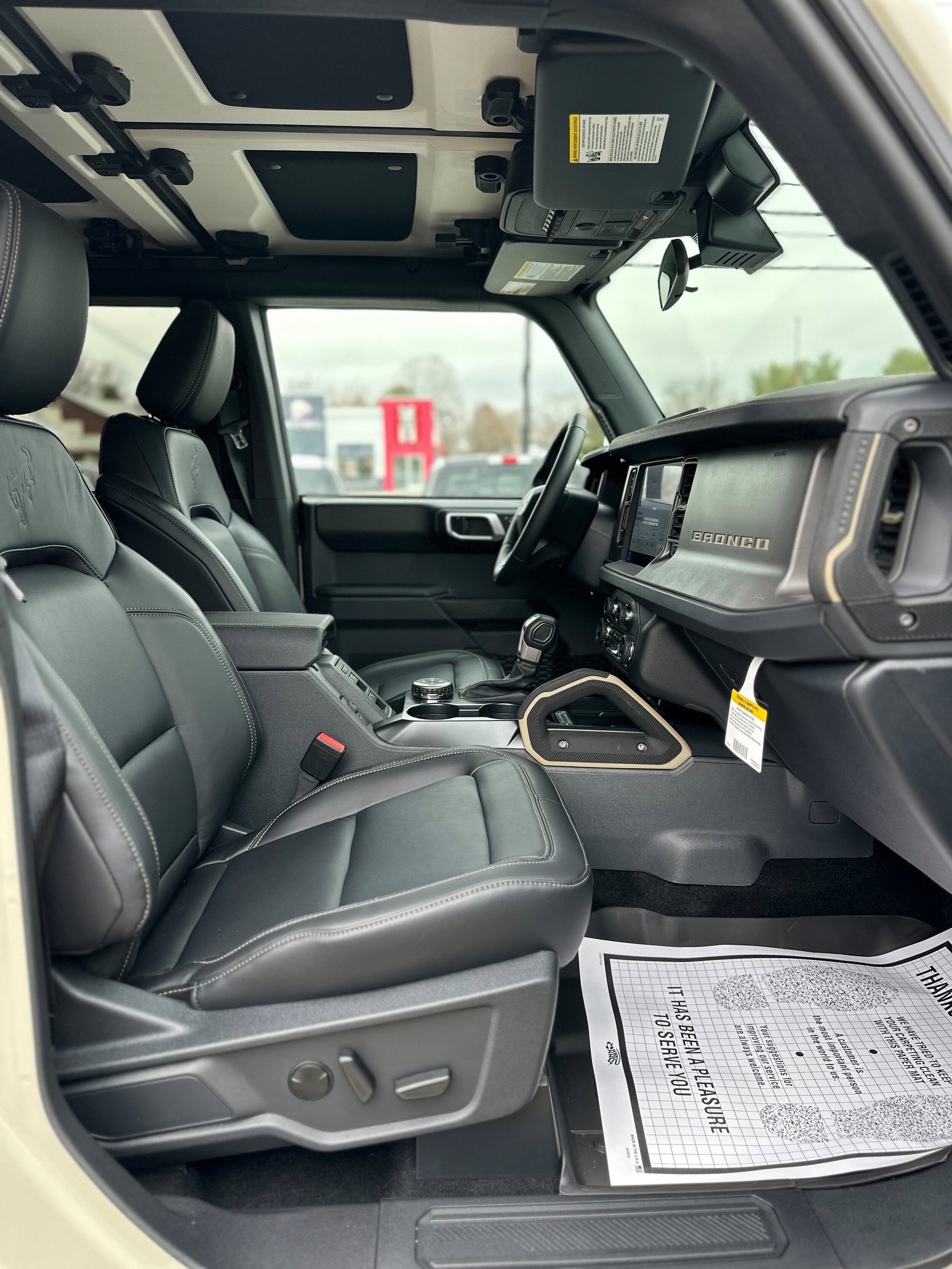 New 2025 Ford Bronco Badlands w/ Sasquatch Package AWD/4WD image 30