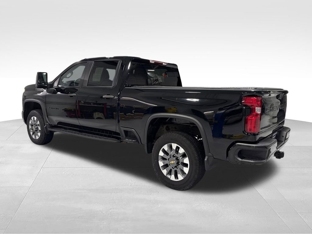 Used 2024 Chevrolet Silverado 2500 Custom w/ Custom Value Package AWD/4WD image 33