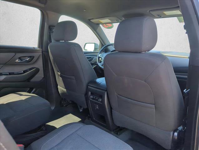 Used 2023 Chevrolet Traverse LT FWD image 20