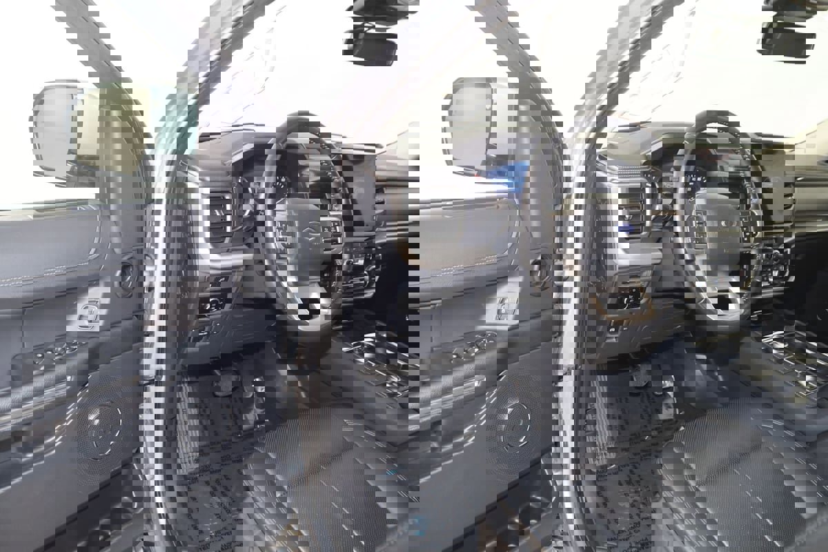 Used 2024 Ford Expedition Max XLT image 44