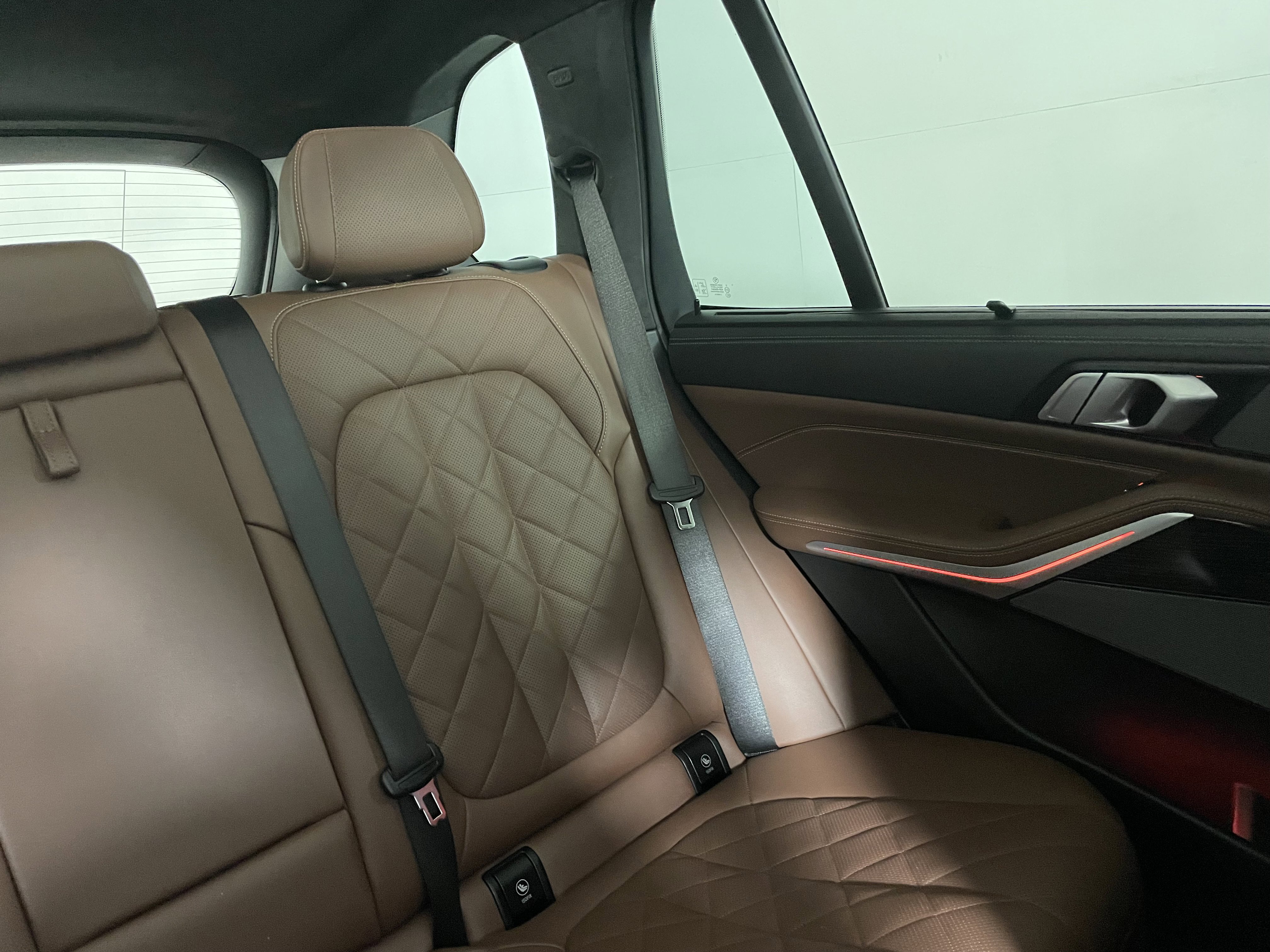 Used 2024 BMW X5 xDrive40i w/ M Sport Package image 15