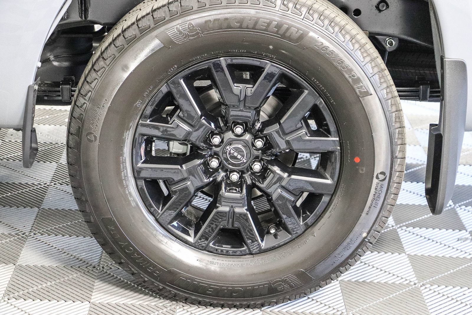 New 2027 Nissan Frontier SV w/ Tow Package RWD image 12