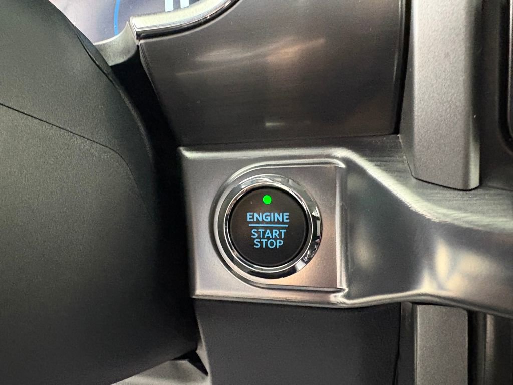 Certified 2022 Ford F150 Lariat w/ Equipment Group 502A High image 21