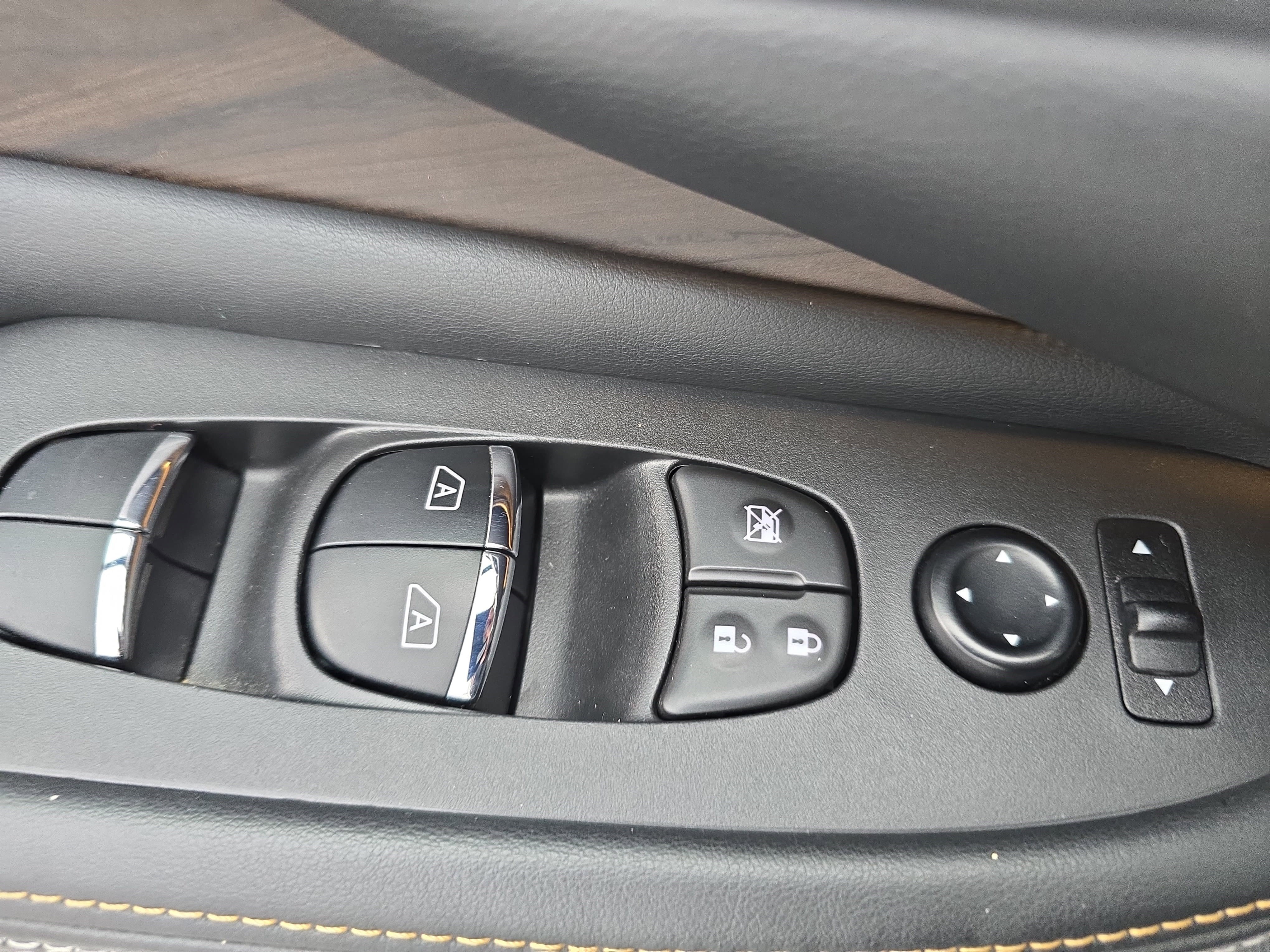 Used 2022 Nissan Murano Platinum w/ Cargo Package image 28