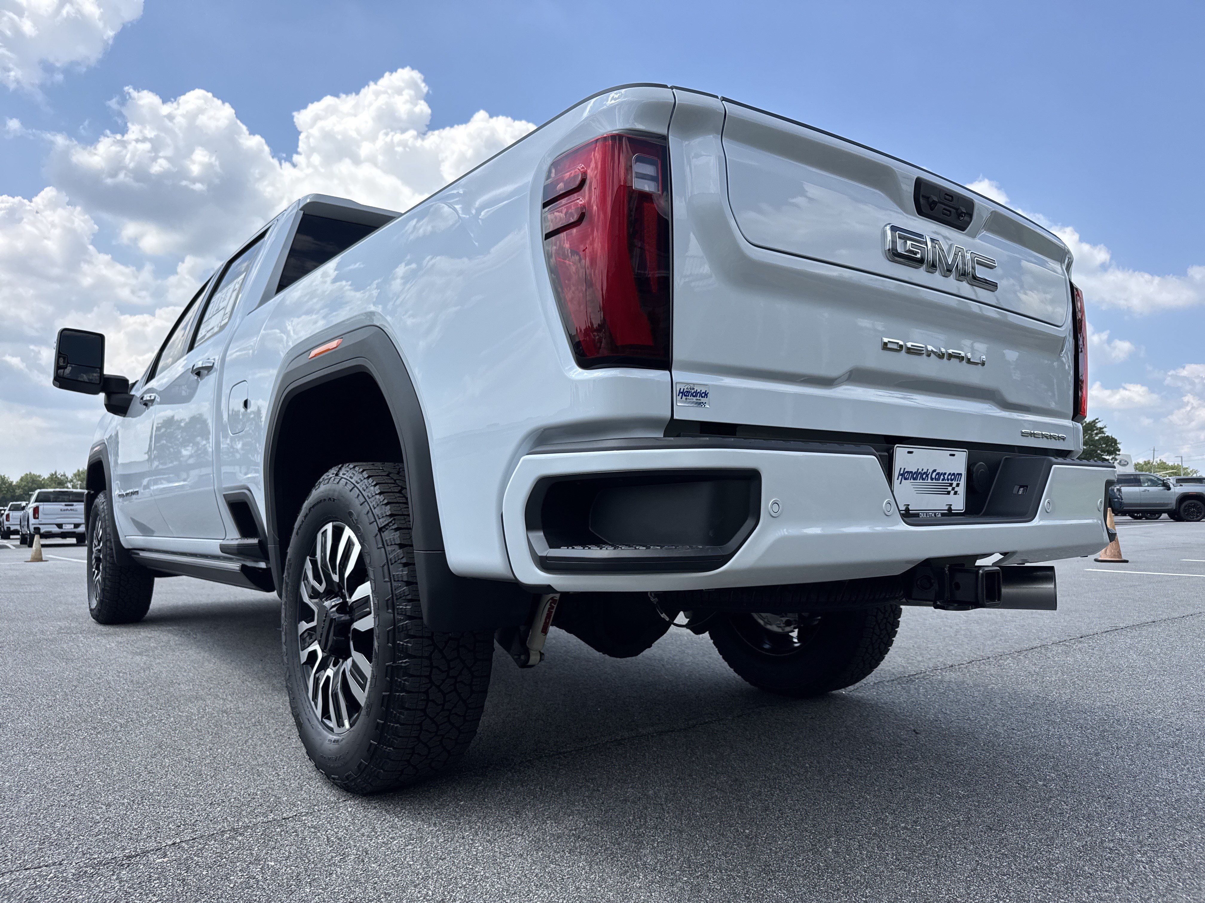 New 2026 GMC Sierra 2500 Denali Ultimate AWD/4WD image 8