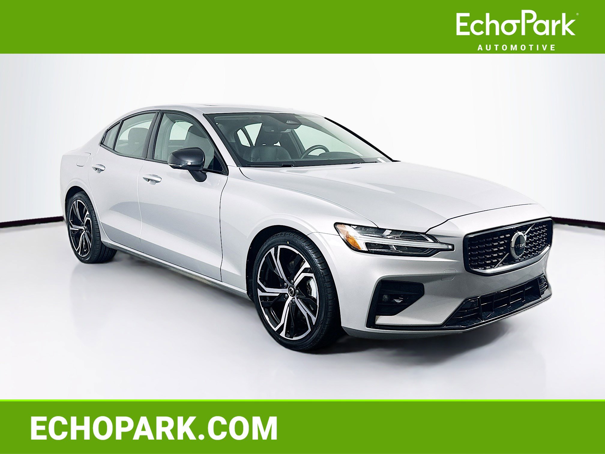 Used 2024 Volvo S60 B5 Core image 1