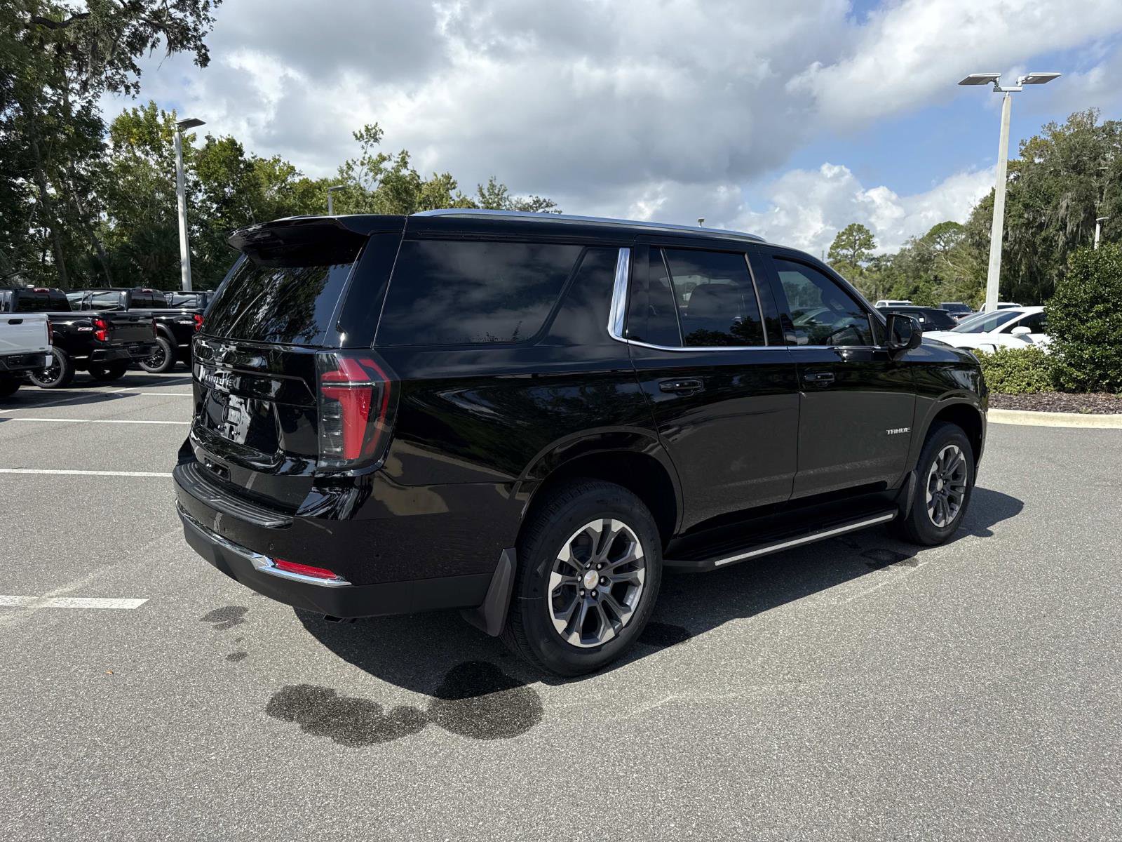New 2025 Chevrolet Tahoe LS RWD image 3