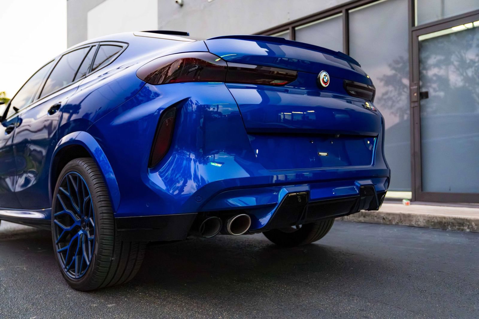 Used 2023 BMW X6 M w/ Executive Package image 19