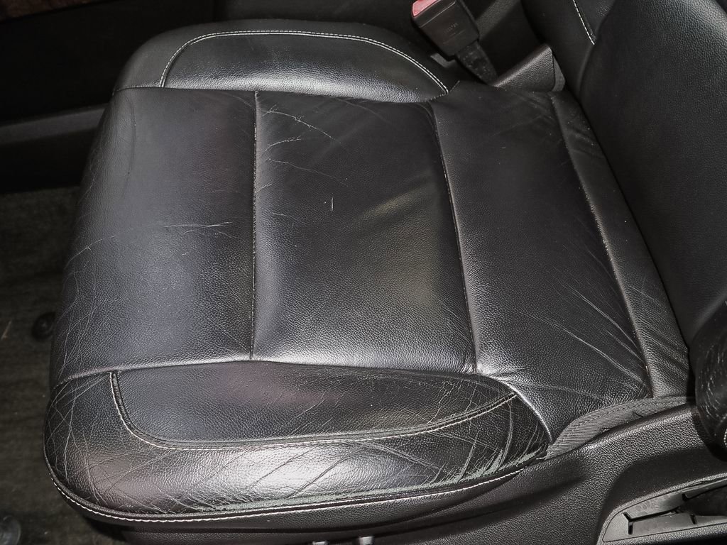 Used 2018 Chevrolet Suburban LT image 26