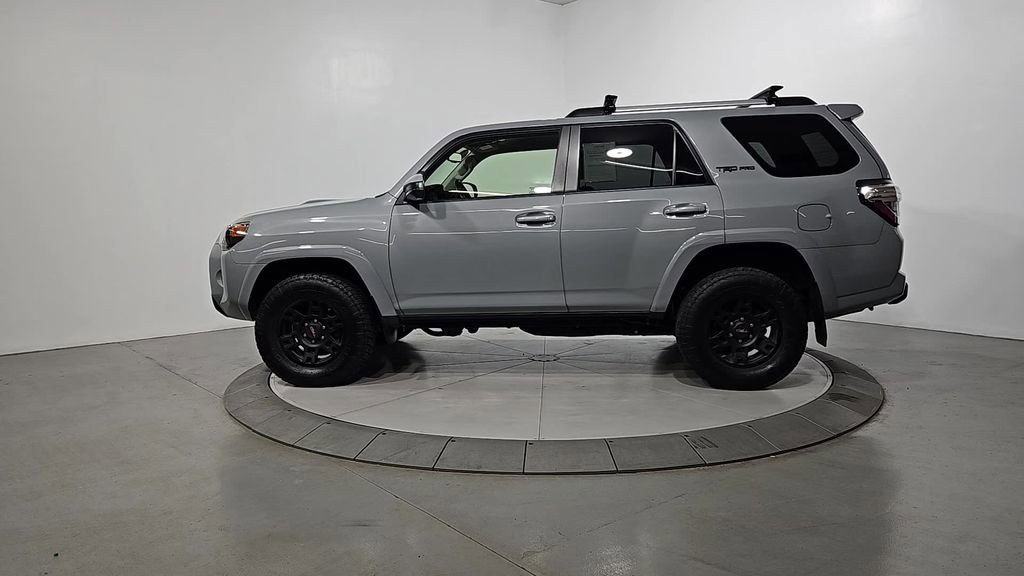 Used 2017 Toyota 4Runner TRD Pro image 2