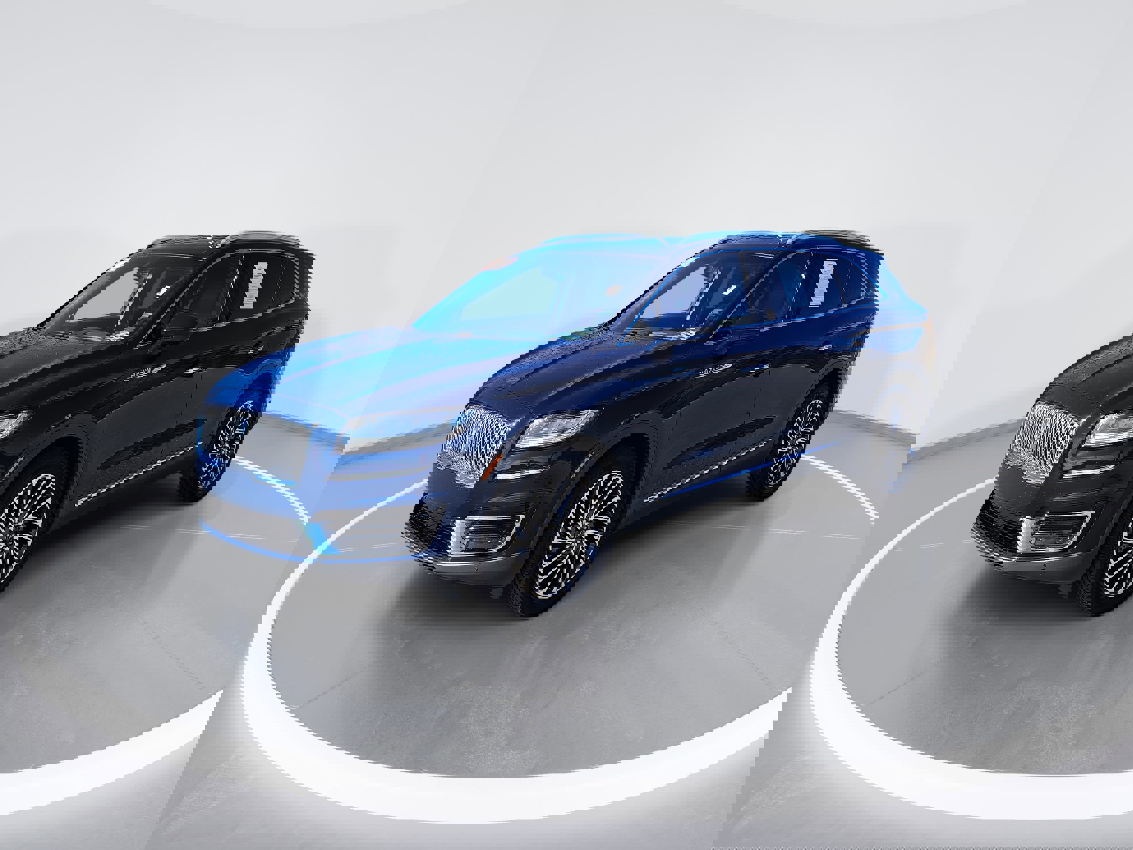 Used 2020 Lincoln Nautilus Reserve w/ Equipment Group 201A image 7