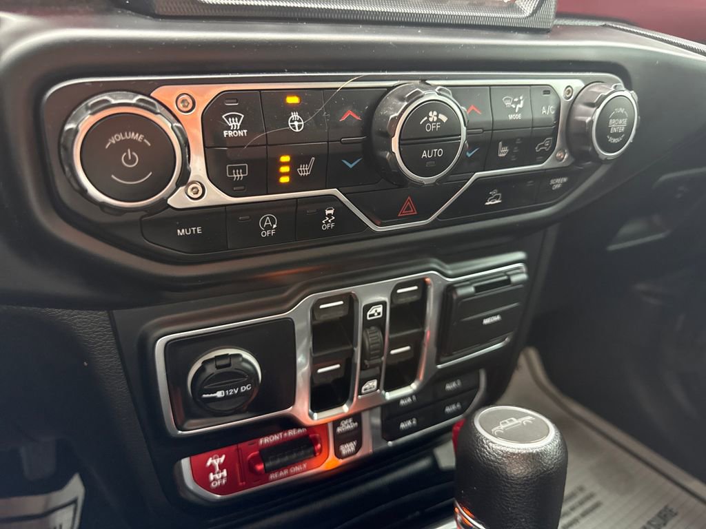 Used 2021 Jeep Gladiator Rubicon w/ Dual Top Group AWD/4WD image 42