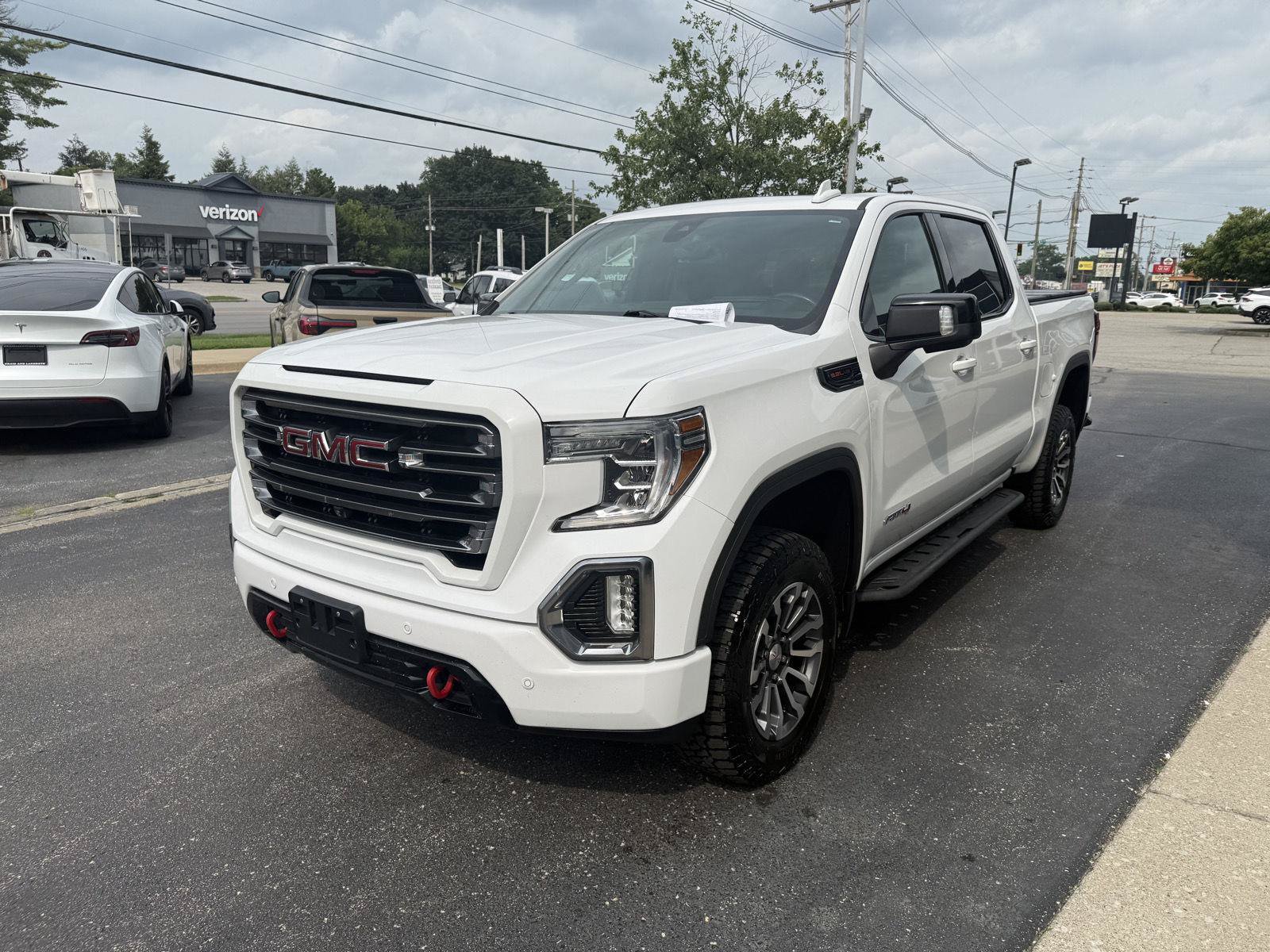 Used 2019 GMC Sierra 1500 AT4 w/ Technology Package AWD/4WD image 9