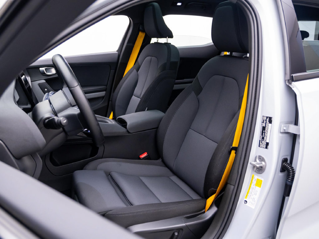 Used 2023 Polestar Polestar 2 w/ Pilot Pack AWD/4WD image 14