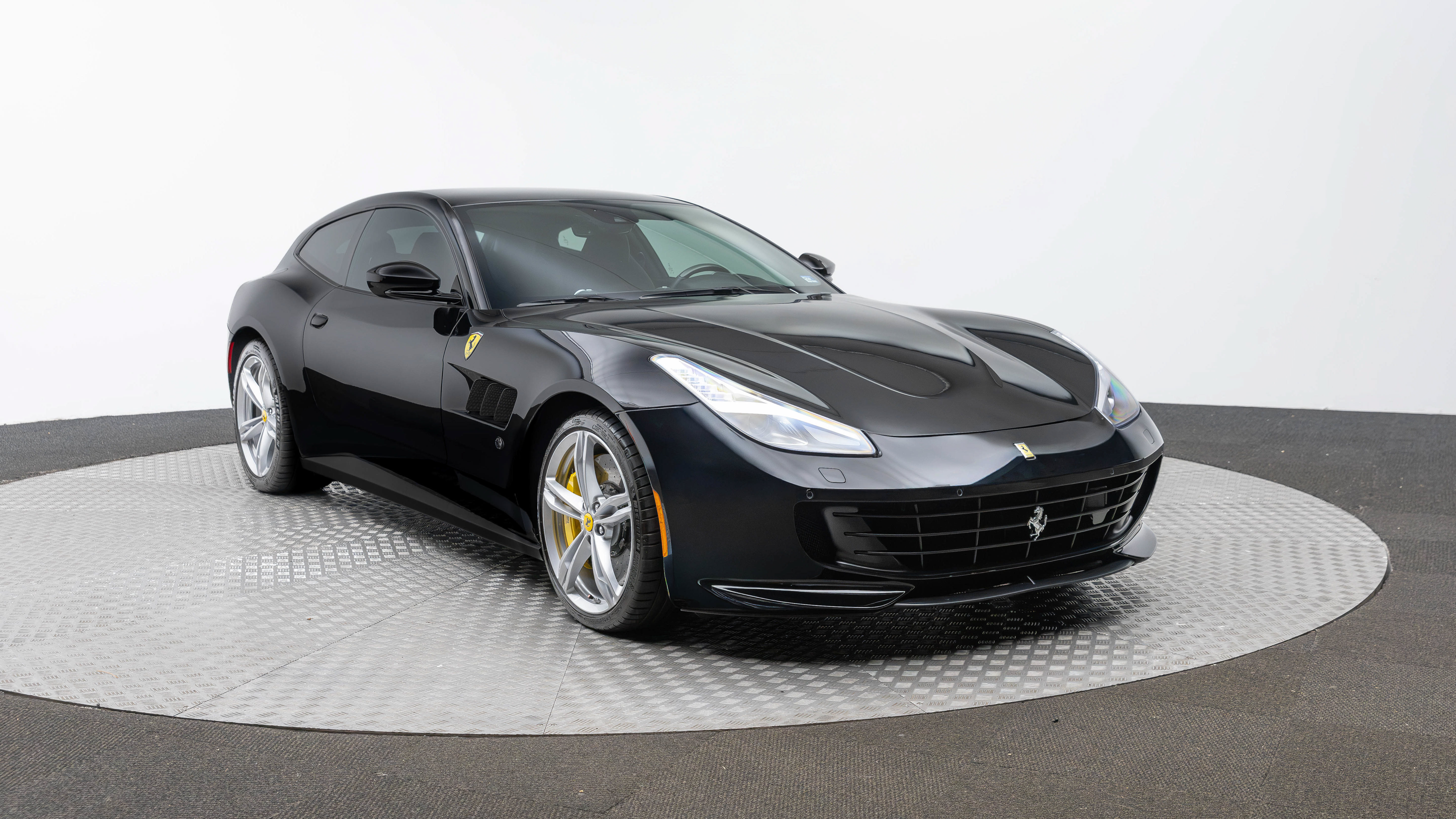 Certified 2020 Ferrari GTC4Lusso AWD/4WD image 11
