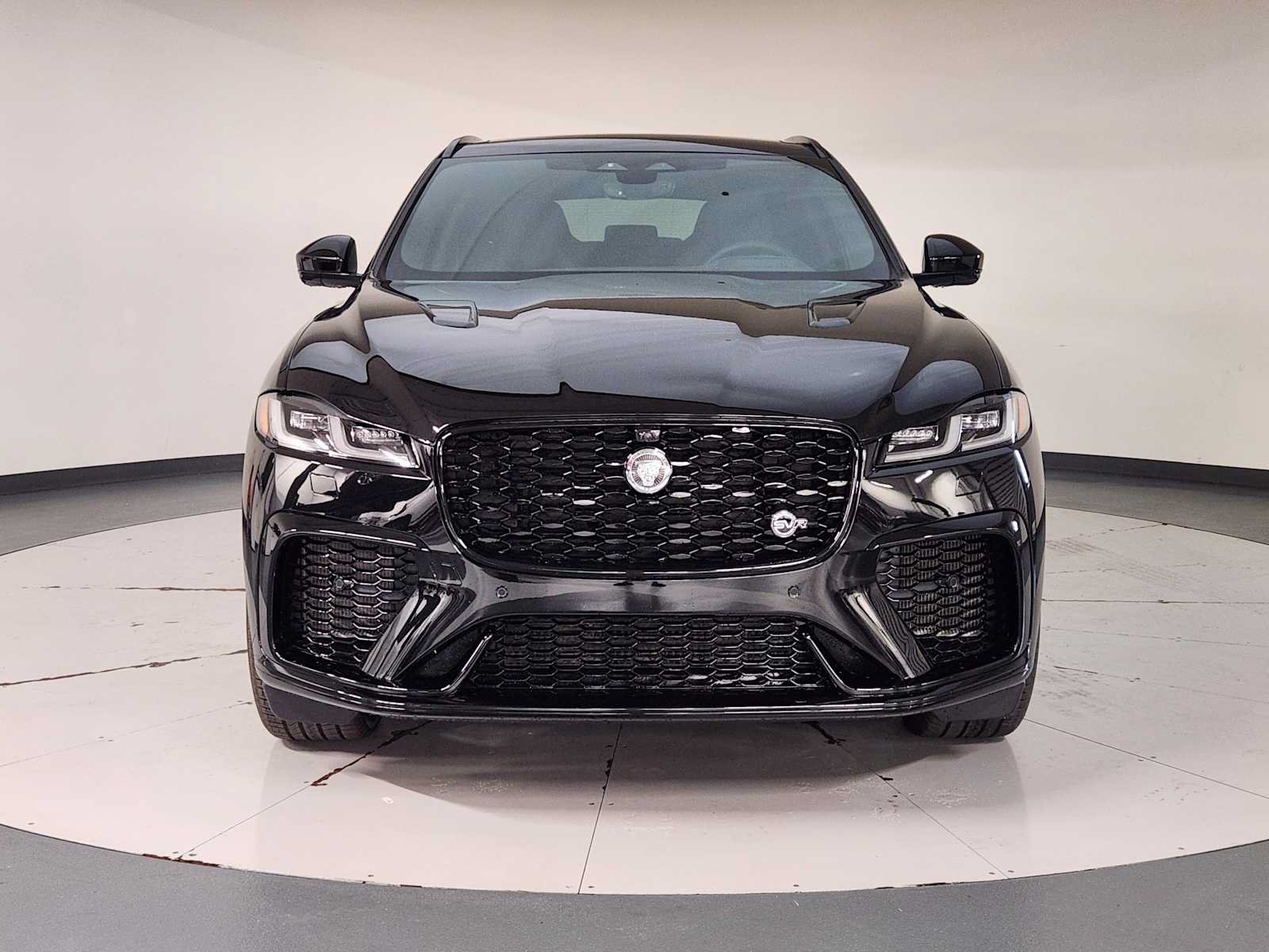New 2026 Jaguar F-PACE SVR 575 Edition AWD/4WD image 9