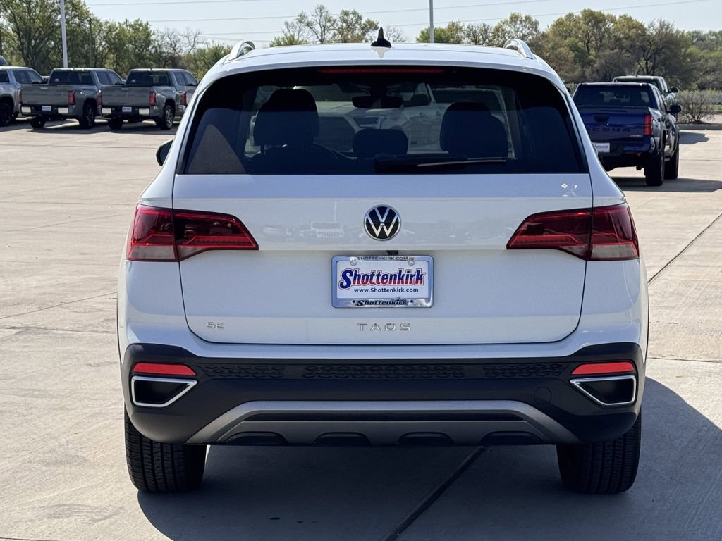 Used 2023 Volkswagen Taos SE image 5