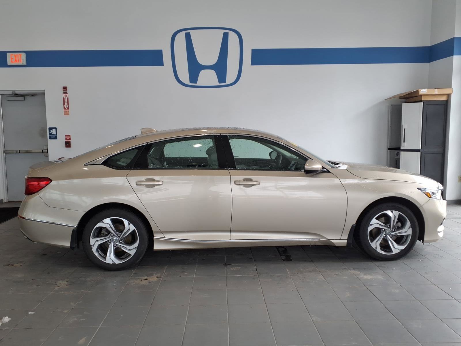 Certified 2020 Honda Accord EX image 2