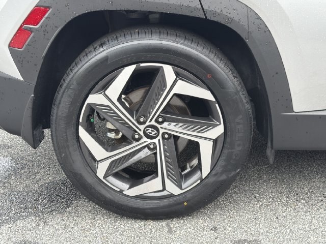 Certified 2024 Hyundai Tucson SEL w/ Convenience Package FWD image 20