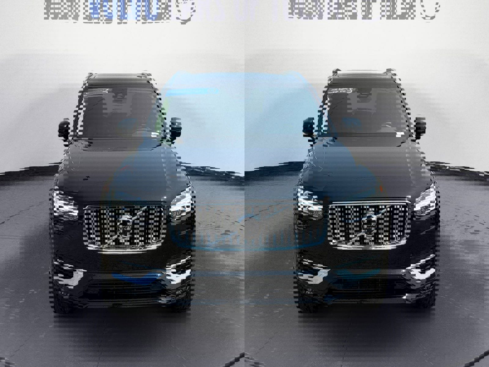 Used 2025 Volvo XC90 B5 Plus image 8