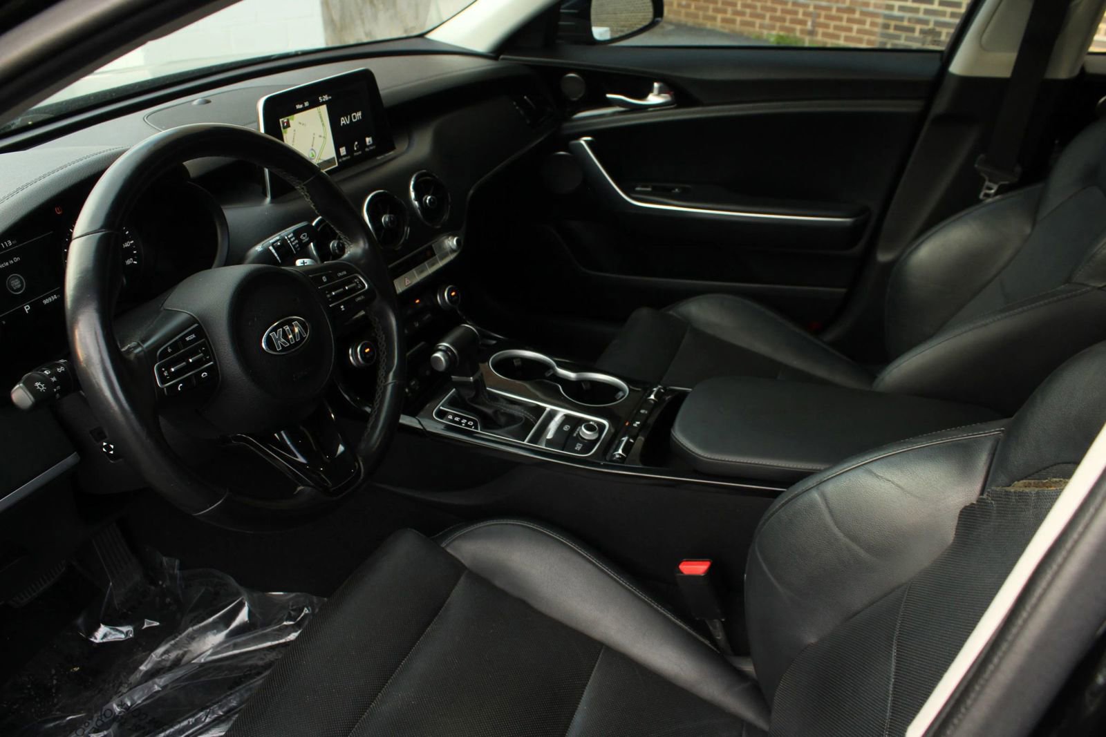 Used 2018 Kia Stinger Premium RWD image 12