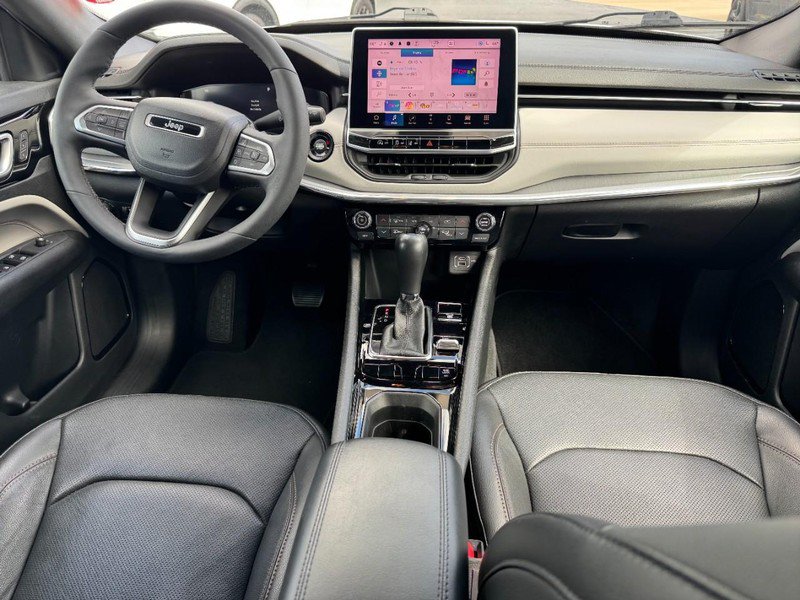 Used 2023 Jeep Compass Limited w/ Elite Group AWD/4WD image 11