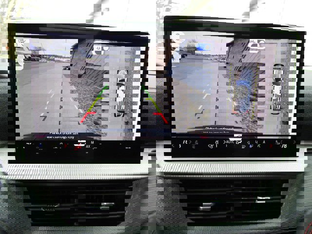 New 2026 Ford Explorer ST-Line w/ ST-Line Street Pack image 21