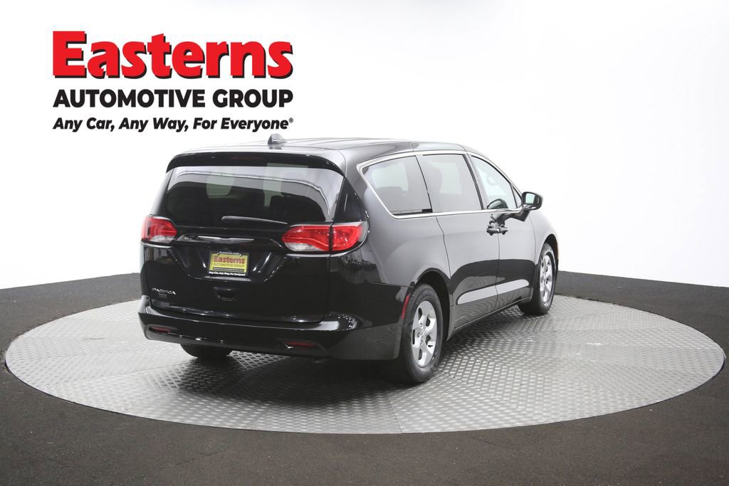 Used 2017 Chrysler Pacifica LX w/ Tire & Wheel Group FWD image 38