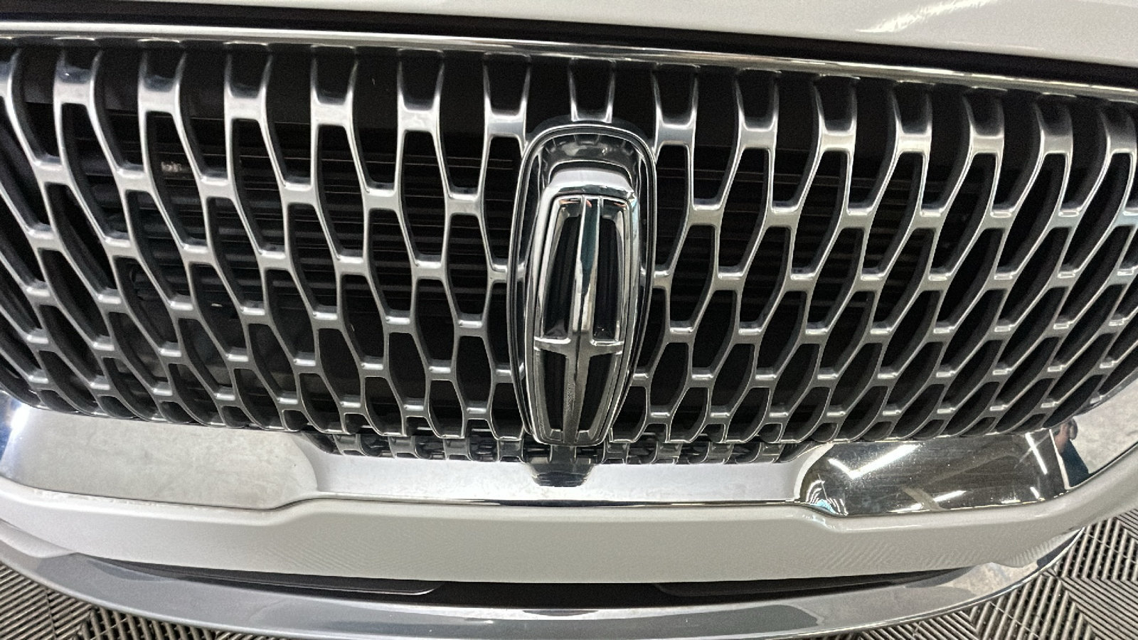 Used 2021 Lincoln Corsair AWD w/ Equipment Group 101A image 10