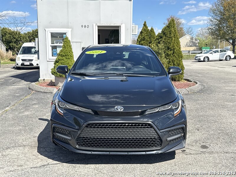 Used 2021 Toyota Corolla SE FWD image 2