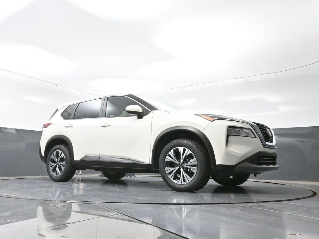 Used 2023 Nissan Rogue SV image 50