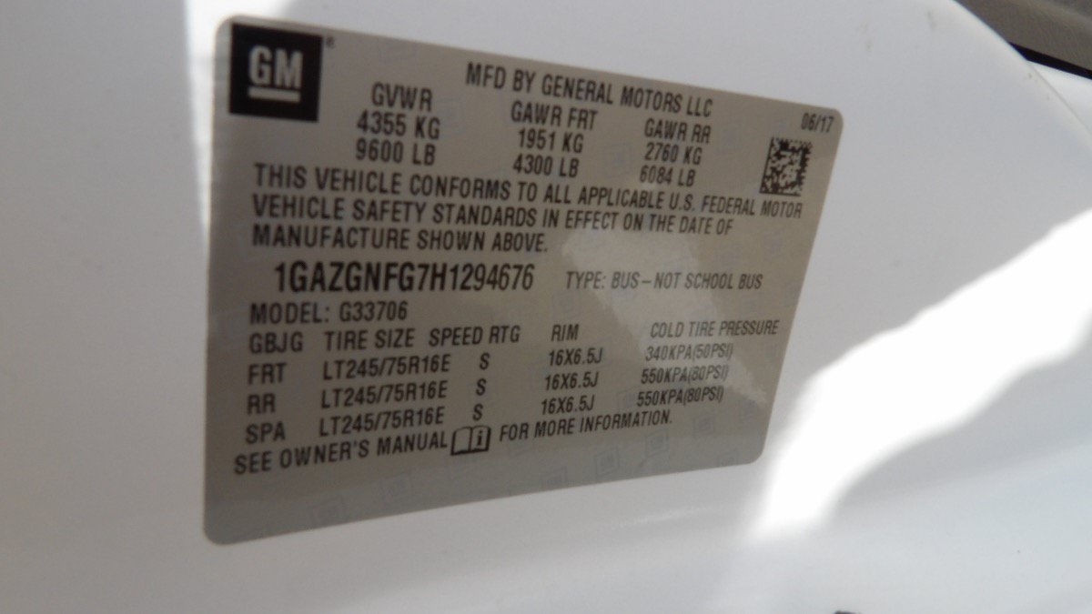 Used 2017 Chevrolet Express 3500 LS RWD image 14