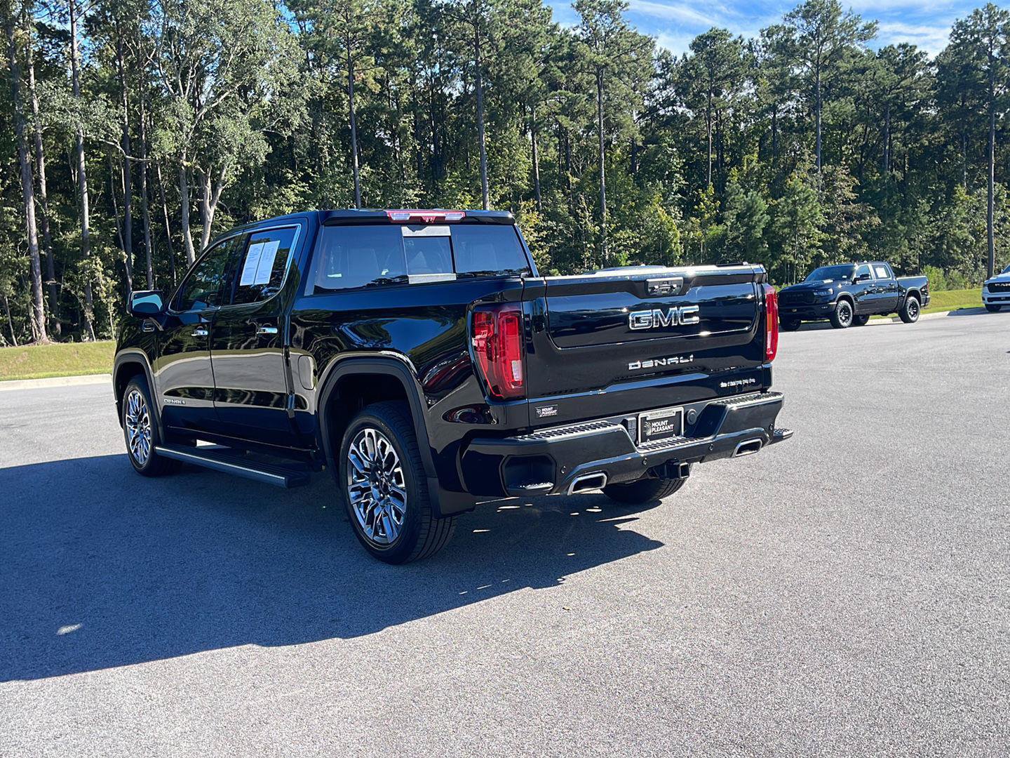 Used 2024 GMC Sierra 1500 Denali Ultimate AWD/4WD image 5
