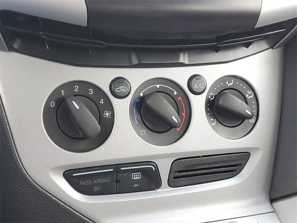 Used 2012 Ford Focus SE image 24