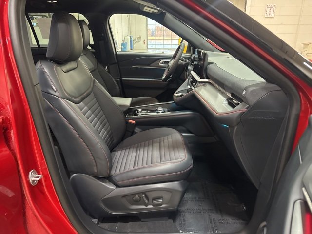 New 2026 Ford Explorer ST-Line w/ ST-Line Street Pack image 17