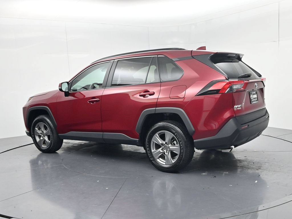 Used 2025 Toyota RAV4 XLE AWD/4WD image 5