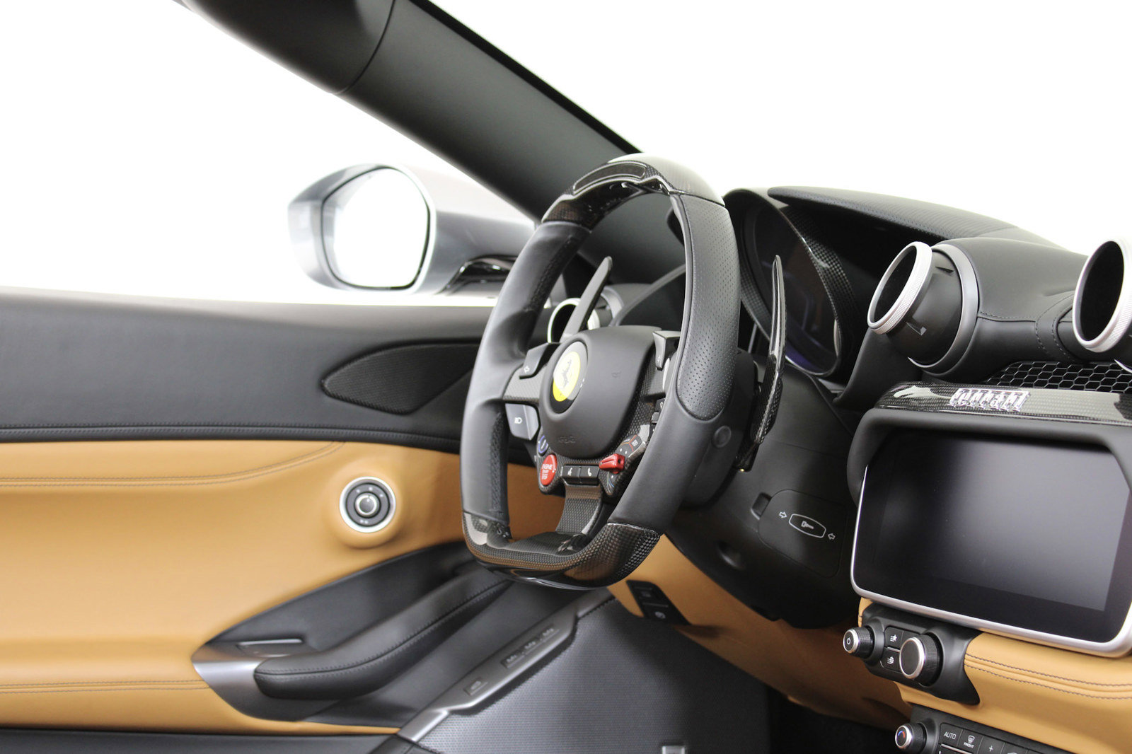 Certified 2023 Ferrari Portofino M RWD image 35